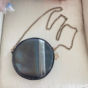 Kelly Wynne Halo Purse